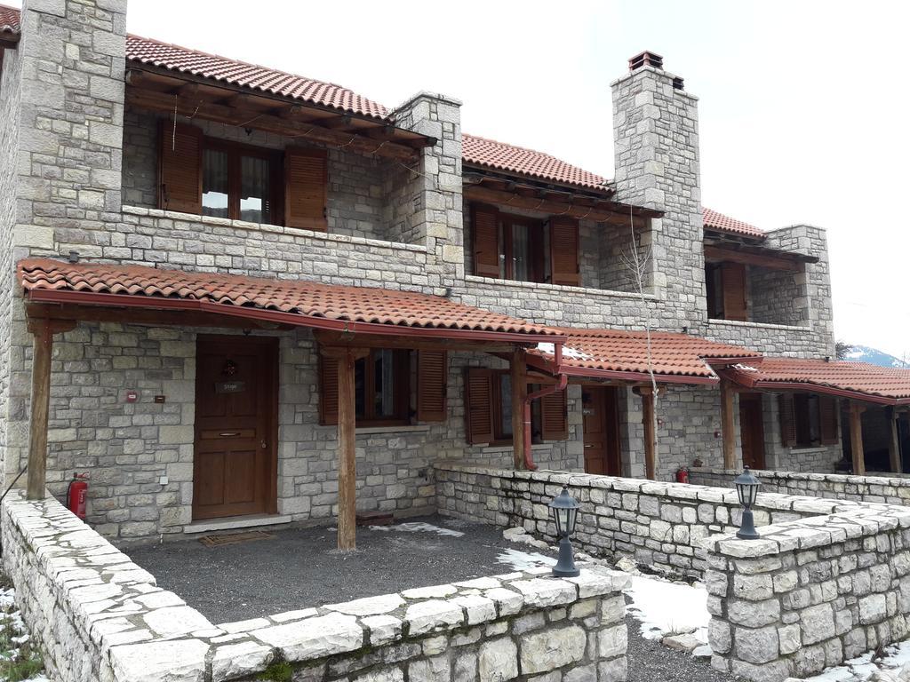 Mezonetes Helmos Apartment Ano Lousoi Exterior photo